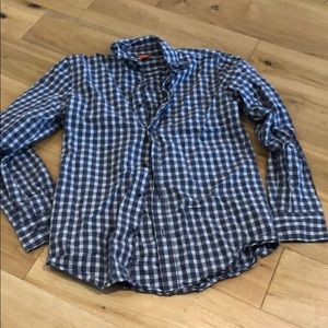 Men’s size S shirt